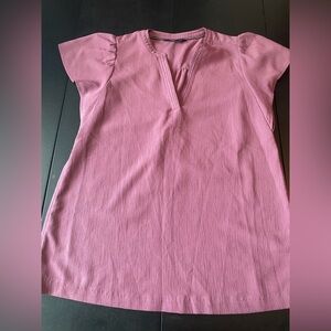 Woman’s short sleeve